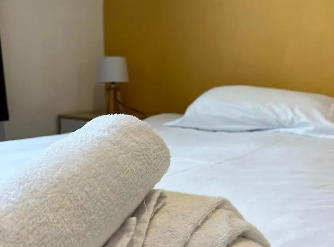 Apartment F2 Face Au Jardin Des Prebendes De