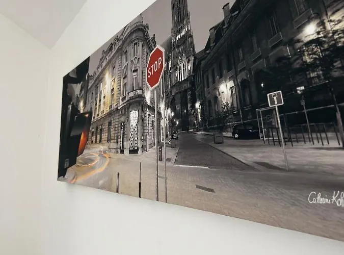 F2 Face Au Jardin Des Prebendes De *