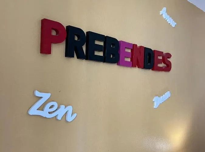 F2 Face Au Jardin Des Prebendes De * Tours