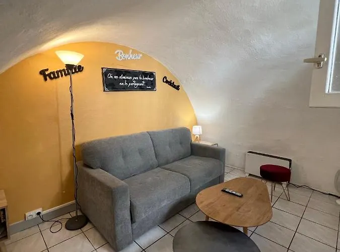 F2 Face Au Jardin Des Prebendes De *